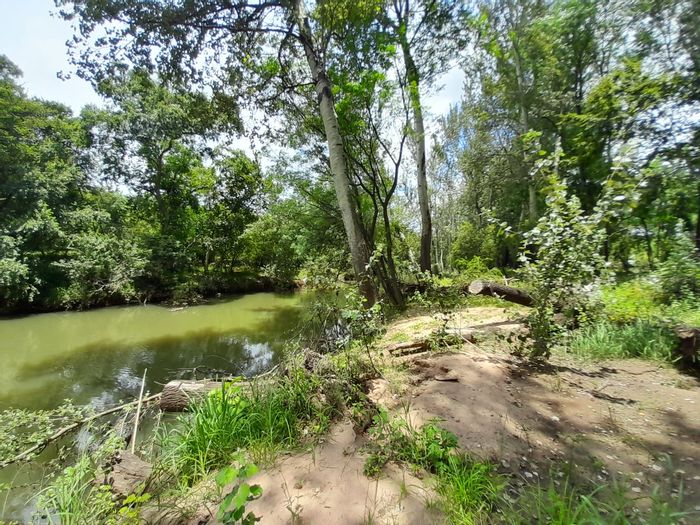 Property #2138946, Farm for sale in Hekpoort