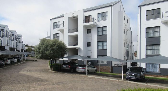 Oakdene Apartment For Sale: 3 Bedrooms, private garden, double carport, two living areas.