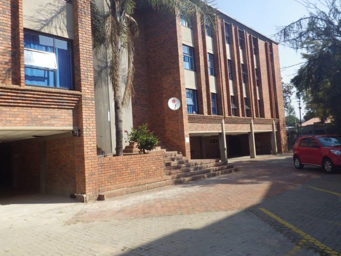 Property #018F_3, Student Accommodation rental monthly in Auckland Park