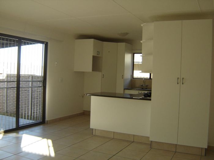 Property #10549, Townhouse rental monthly in Gonubie