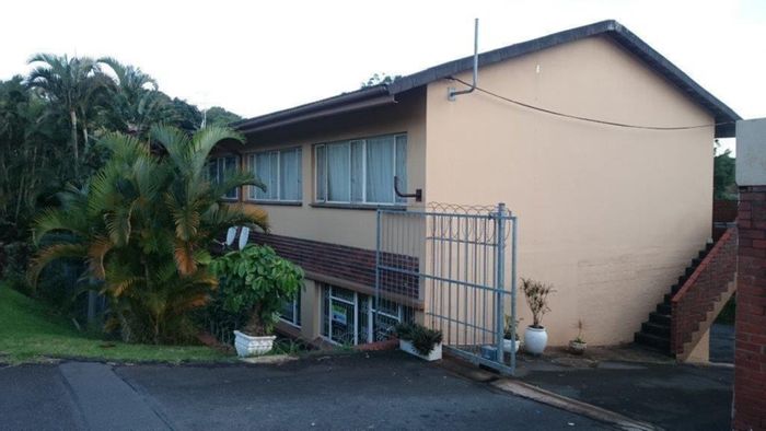 Property #10613, Apartment rental monthly in Red Hill
