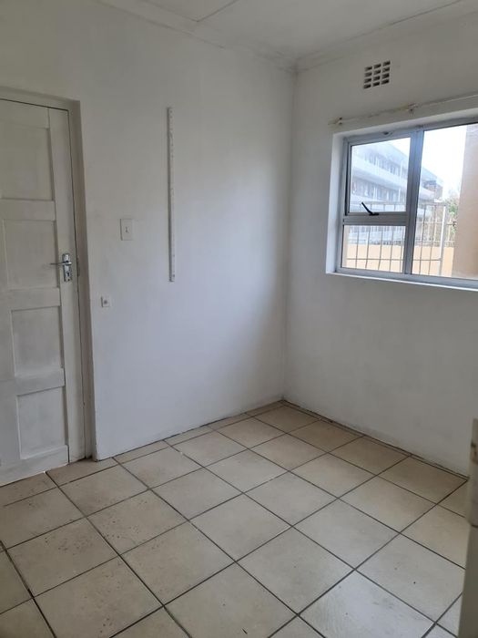 Property #10639, Apartment rental monthly in Southernwood