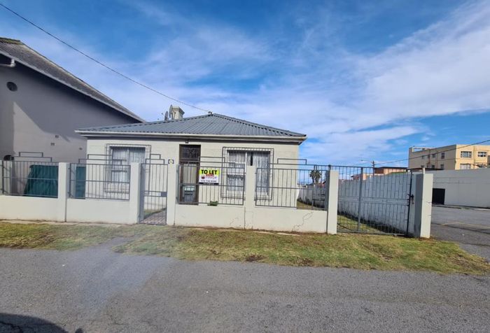 Property #10821, House rental monthly in Quigney