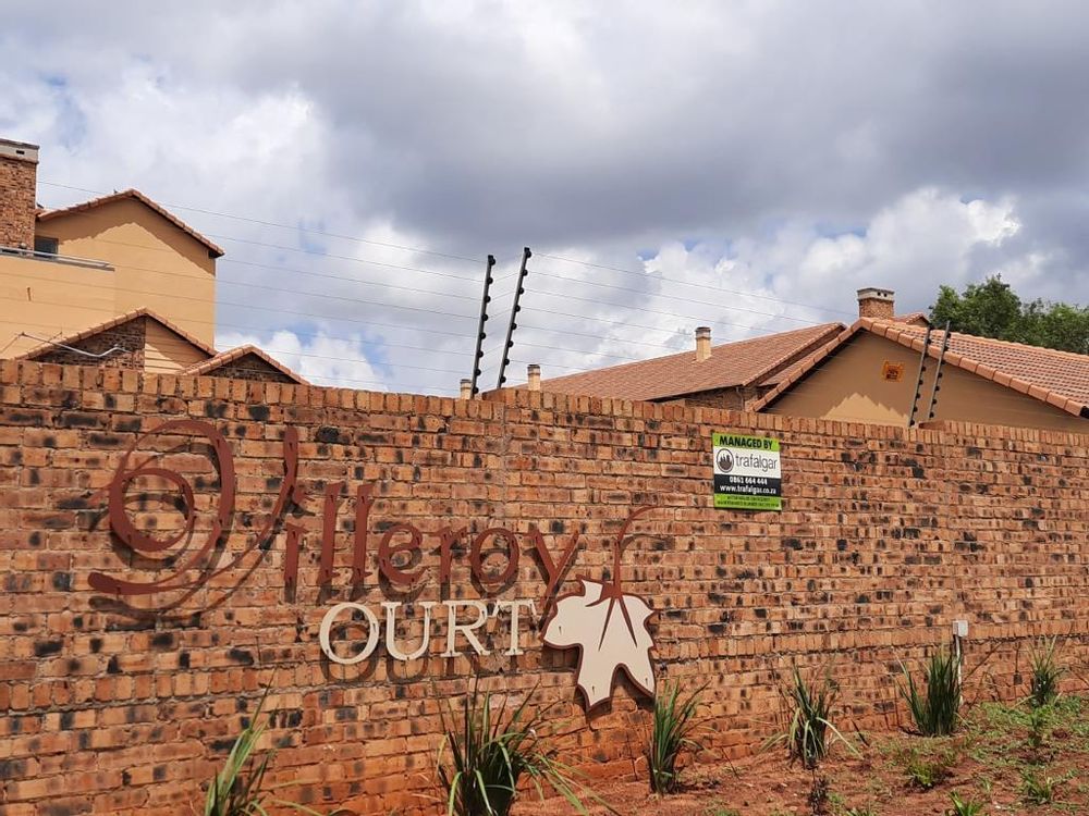 Stylish Loft Apartment To Rent in Halfway Gardens Community 10156