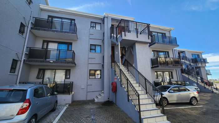Property #2269199, Apartment for sale in Hartenbos Central