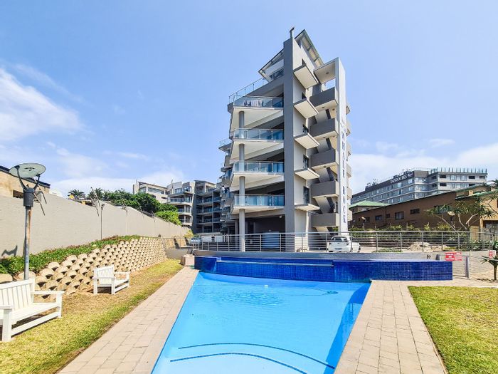 Central Margate Apartment for Sale: 3 Bedrooms, Balcony Views, Close to Beach!