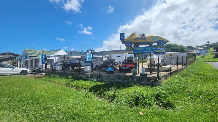 Commercial Gem in Sunwich Port: Main Road Frontage, Ample Parking, Versatile Space!