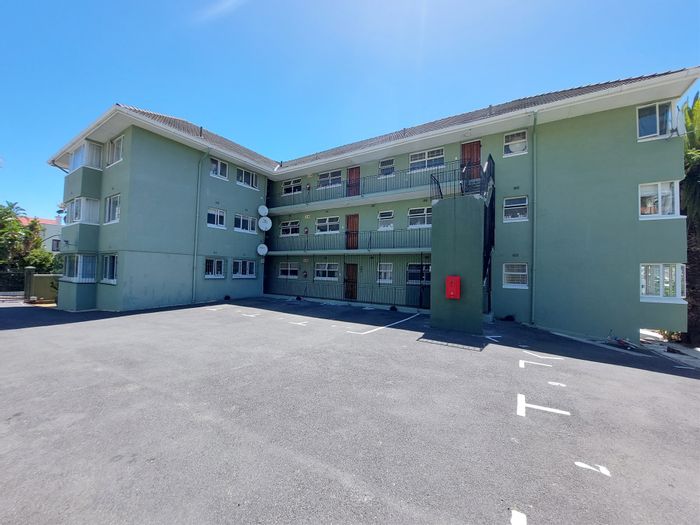 Property #2463_18, Flat rental monthly in Sea Point