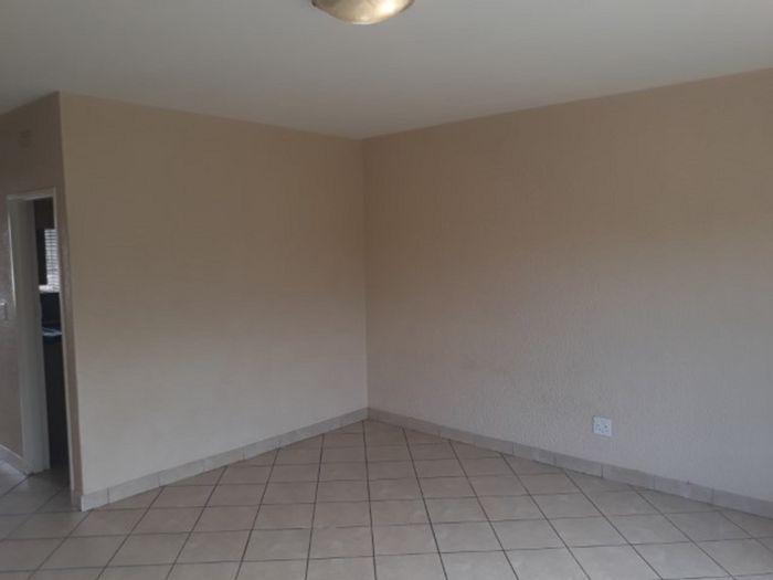 Property #287C_209, Flat rental monthly in Haddon