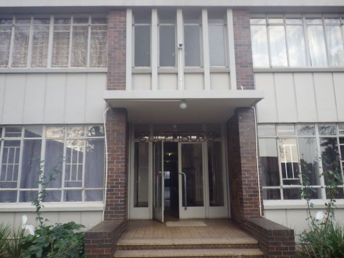 Property #367C_44, Flat rental monthly in Johannesburg Central