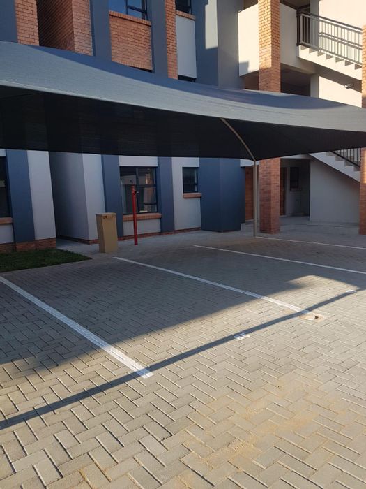 Property #7ow53QBbqZdsA5WMD, Apartment rental monthly in Bezuidenhout Valley