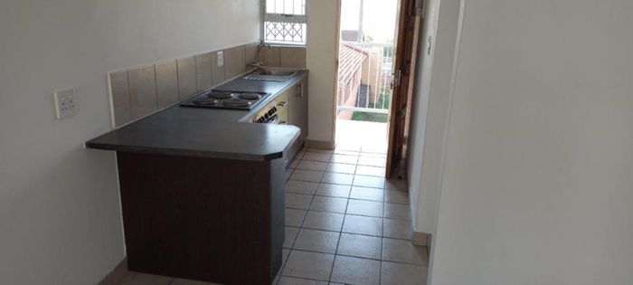 Property #441B_10, Flat rental monthly in Pinetown