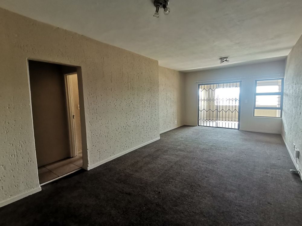 Modern 2 Bed Flat To Rent in Blackheath, Balcony & Newly Tiled Main Bedroom 482C_56 MyProperty