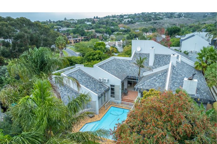 Dual-living house with pool, braai areas, and ample parking in Welgemoed. For Sale.