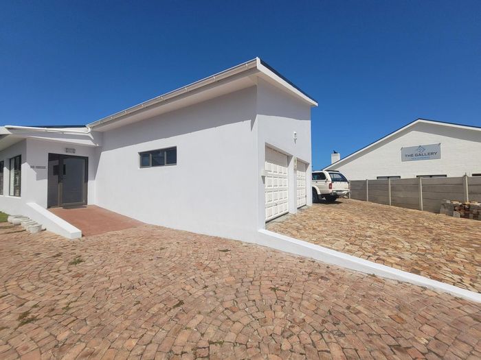 Property #CCSA-29078-1169, House for sale in Franskraal