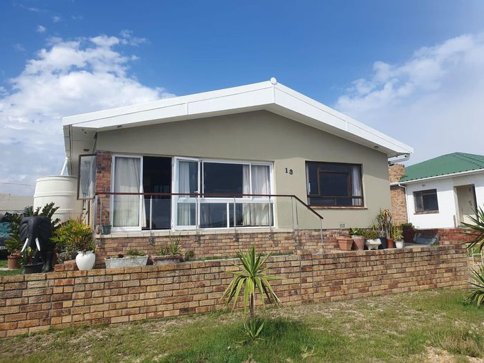 Property #CCSA-29120-1169, House for sale in Gansbaai Central