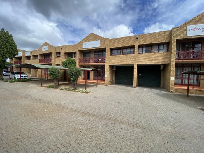 Property #A00004325, Industrial rental monthly in Highveld