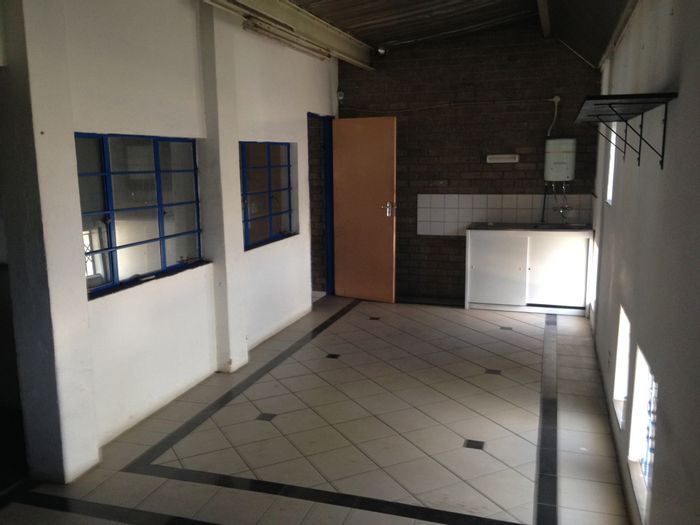 Property #GTMIDMIDRUASF11HVN, Industrial rental monthly in Midrand