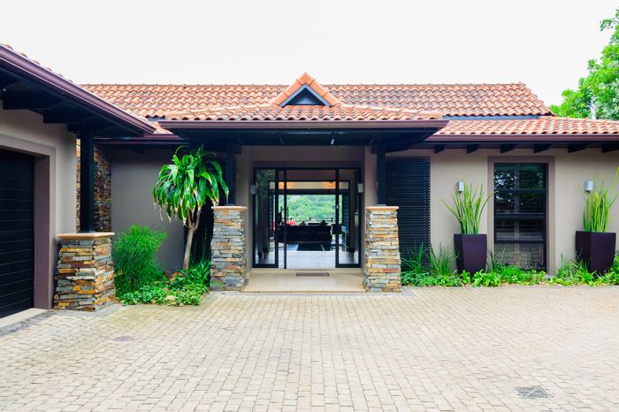 Property #ENT0082560, House for sale in Zimbali Coastal Resort & Estate