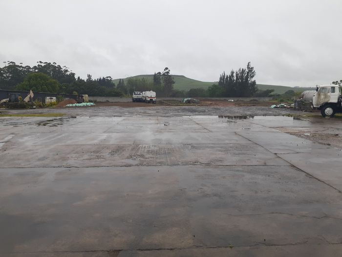 Property #ENT0178406, Factorywarehouse for sale in Shakaskraal