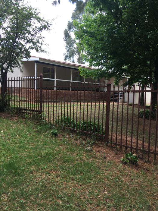 Property #ENT0179218, House for sale in Dullstroom
