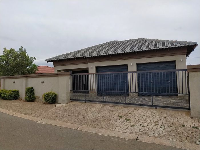 Property #ENT0179577, House pending sale in Mabopane