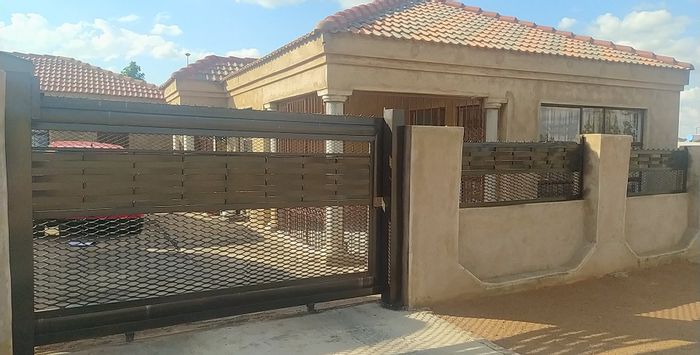 Property #ENT0190391, House pending sale in Mabopane