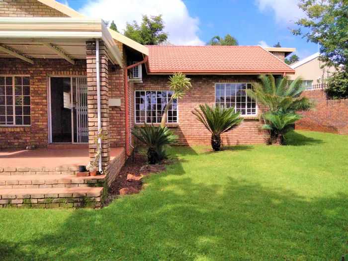 Property #ENT0190797, House rental monthly in Newlands