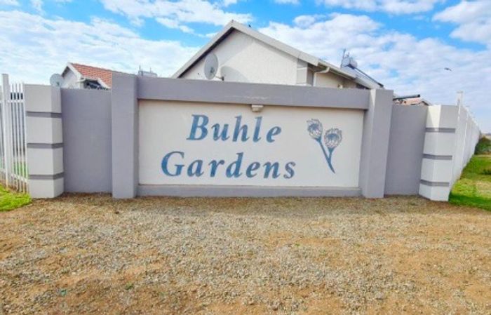 Property #ENT0195676, House for sale in Buhle Park