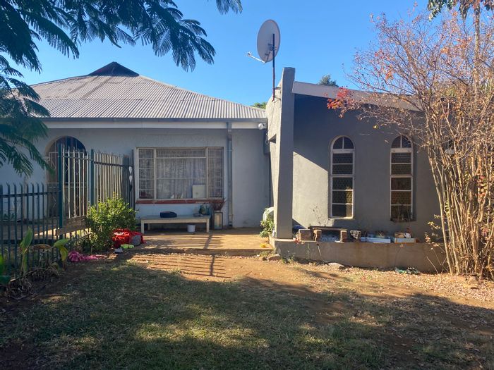 Property #ENT0197369, House for sale in Louis Trichardt