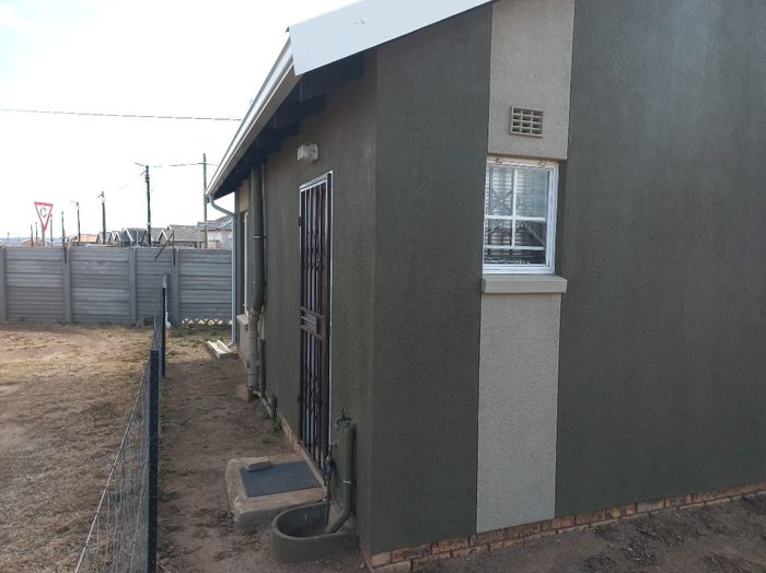 Property #ENT0240563, House for sale in Savanna City