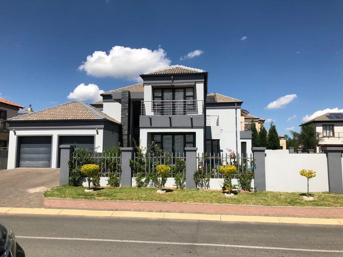 Property #ENT0240827, House for sale in Blue Valley Golf Estate
