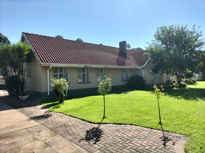 Property #ENT0241019, House for sale in Stilfontein Ext 4