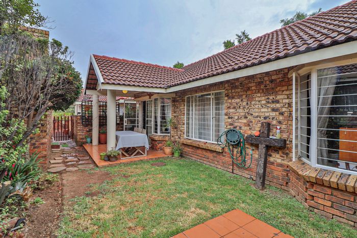Property #ENT0241310, Townhouse sold in Randpark Ridge