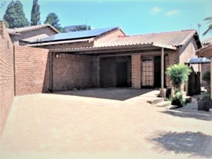 Property #ENT0242180, House sold in Rivonia