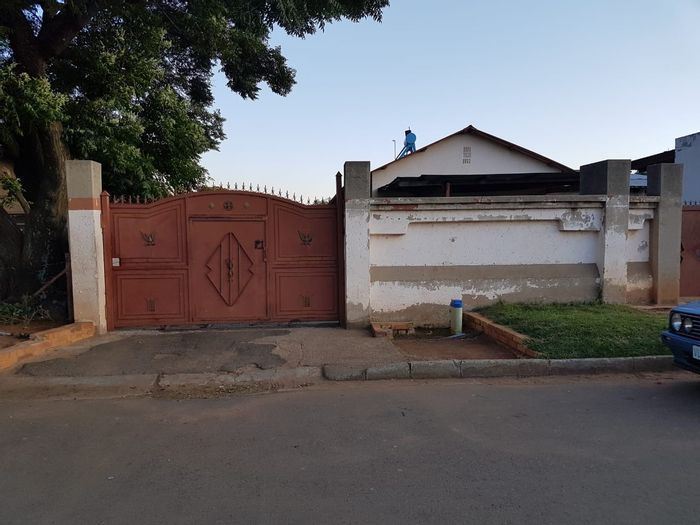 Property #ENT0242128, House for sale in Elandsfontein