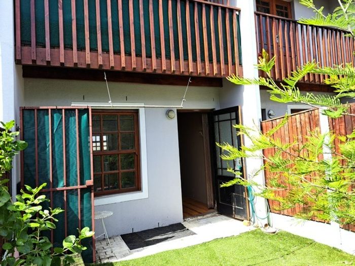 Property #ENT0242452, Townhouse for sale in Observatory