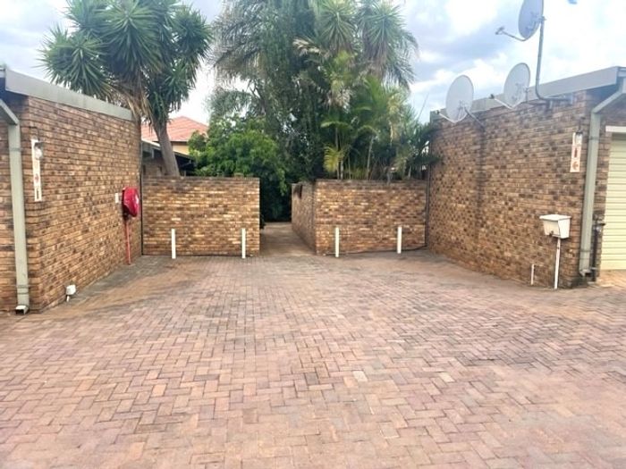 Property #ENT0242667, Townhouse for sale in Silverton
