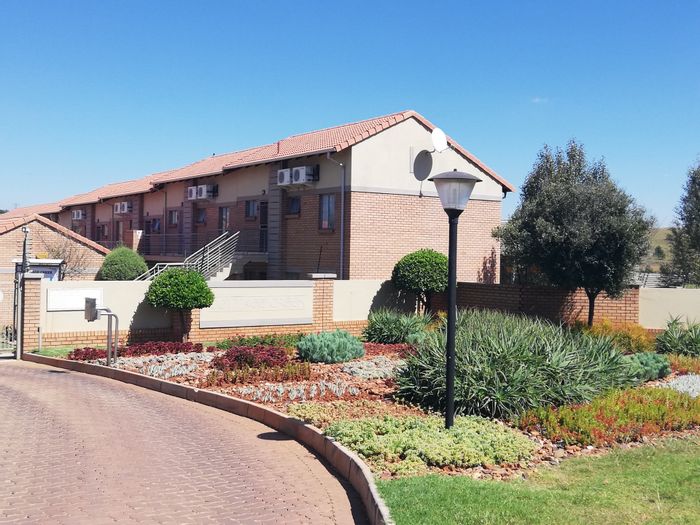 Property #ENT0242801, Apartment for sale in Mooikloof Ridge