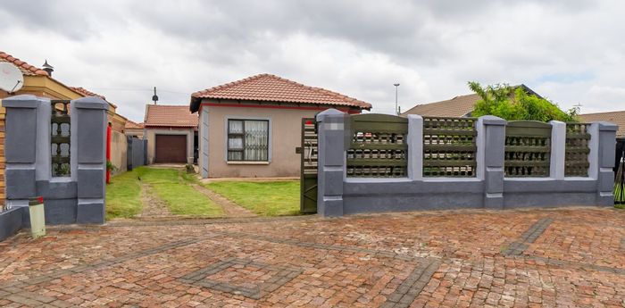 Property #ENT0243260, House for sale in Geluksdal