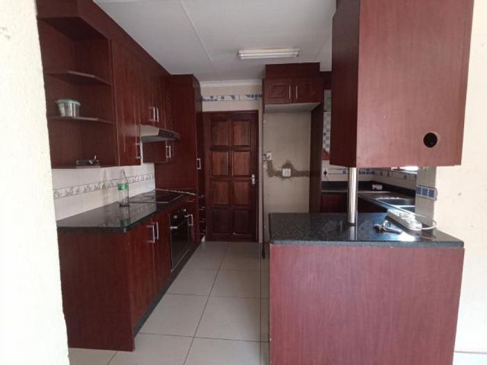 Property #ENT0243375, House for sale in Soshanguve East