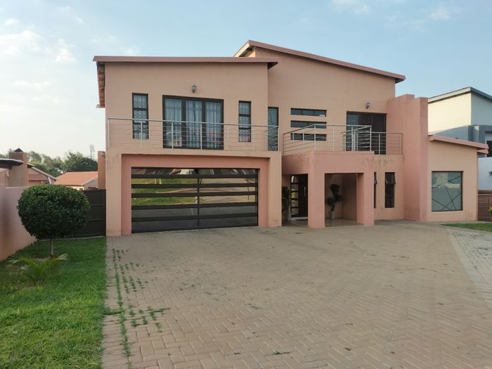 Property #ENT0244050, House for sale in Magaliesberg Country Estate
