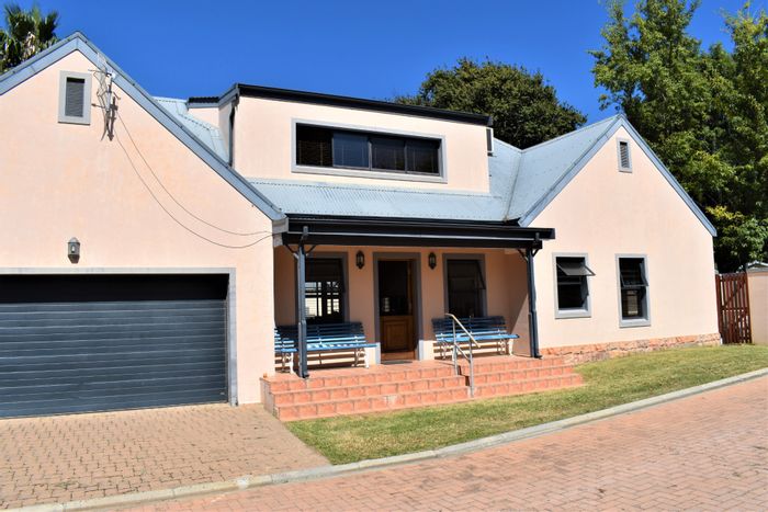 Property #ENT0244122, House for sale in Villiersdorp