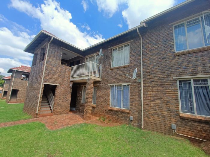 Property #ENT0244214, Apartment for sale in Highveld