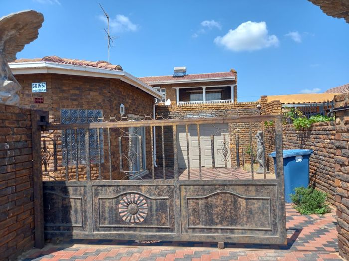 Property #ENT0244530, House for sale in Zakariyya Park