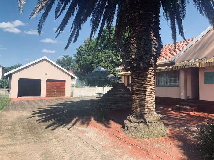 Property #ENT0244610, House for sale in Modelkloof
