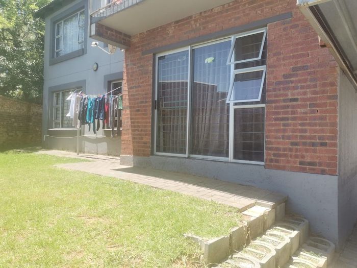 Property #ENT0245298, Townhouse sold in Lyndhurst