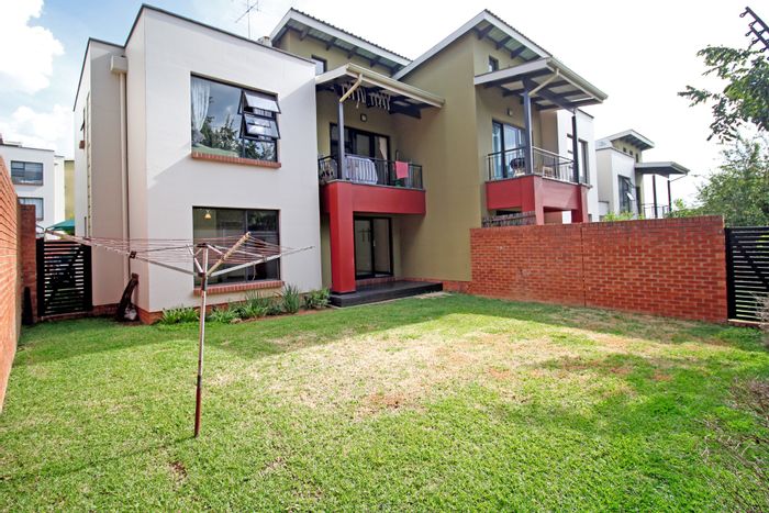 Property #ENT0245236, Apartment for sale in Douglasdale