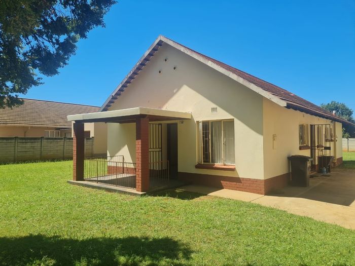 Property #ENT0245380, House for sale in Stilfontein Ext 1