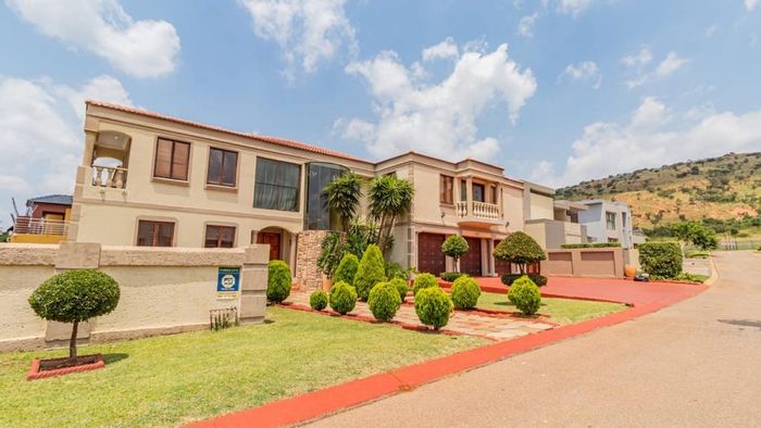Property #ENT0245492, House for sale in Magaliesberg Country Estate